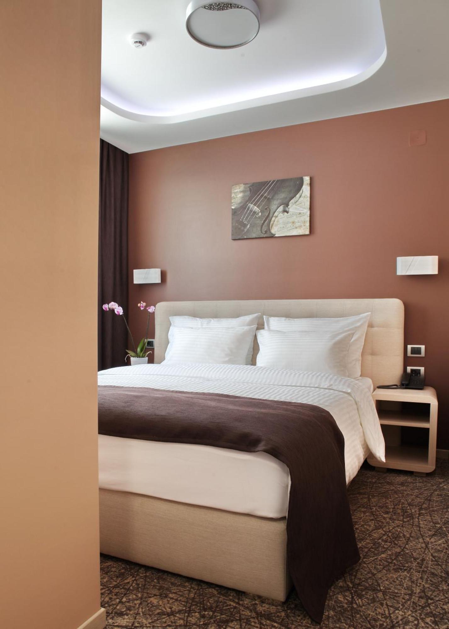 Garni Hotel Aveny Čačak المظهر الخارجي الصورة