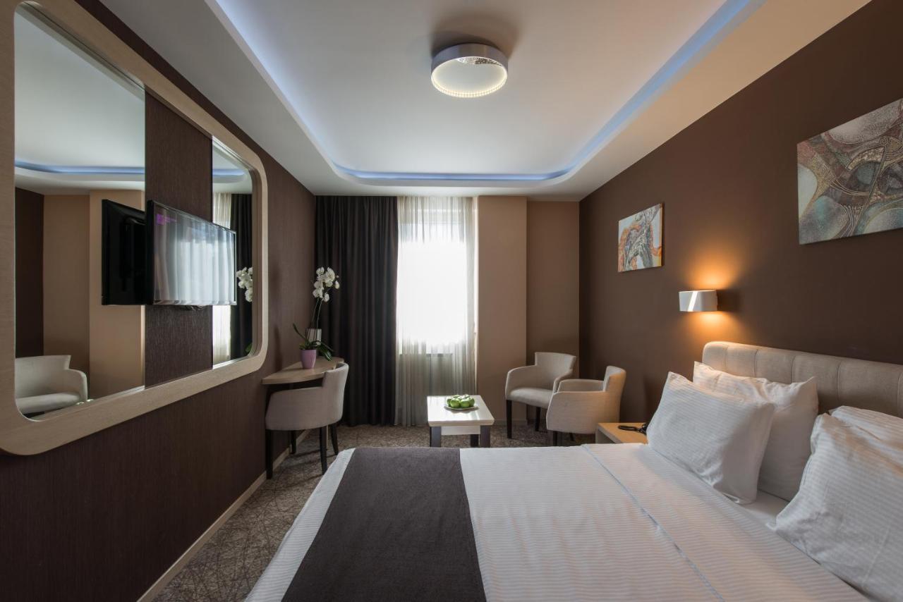 Garni Hotel Aveny Čačak المظهر الخارجي الصورة