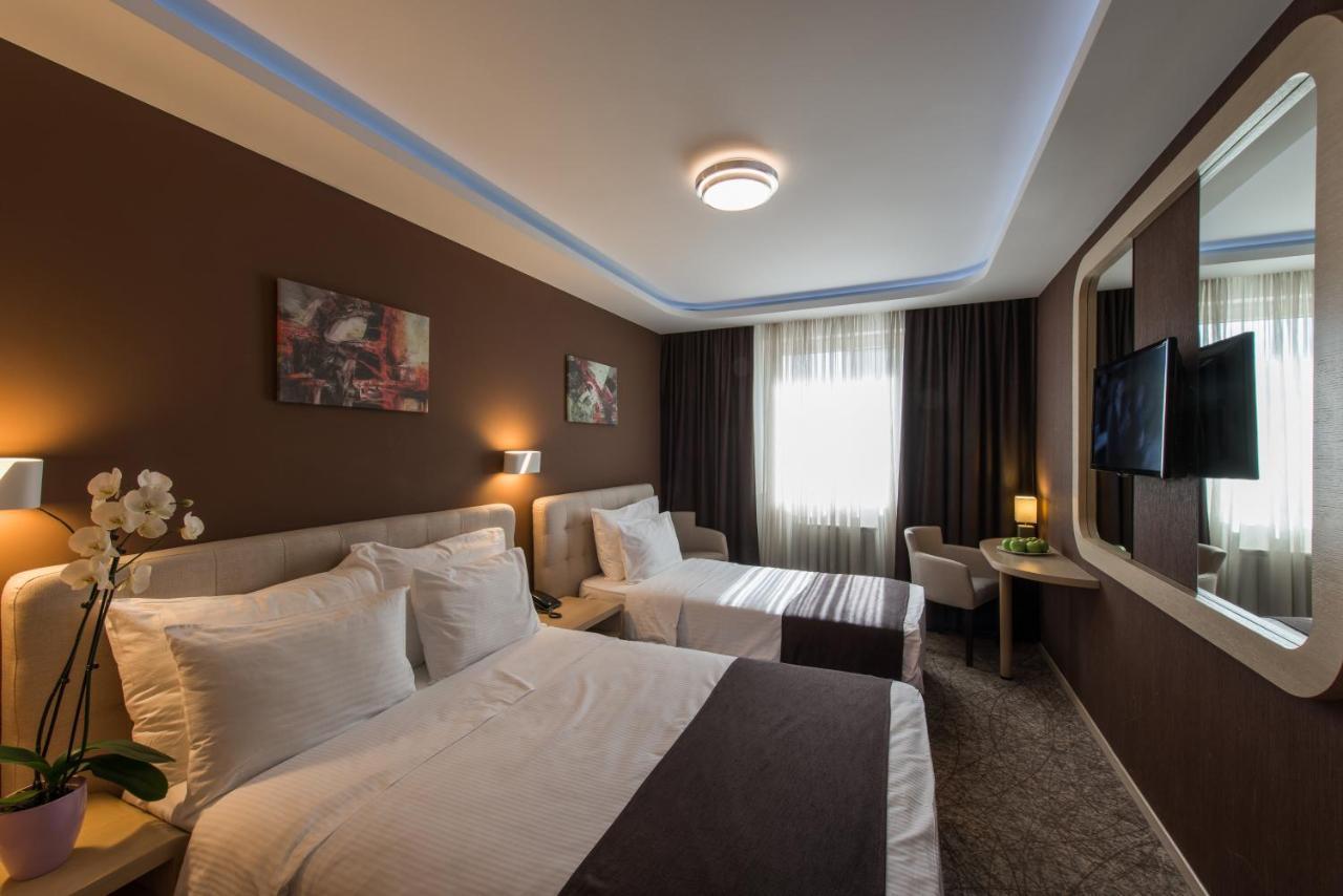 Garni Hotel Aveny Čačak المظهر الخارجي الصورة