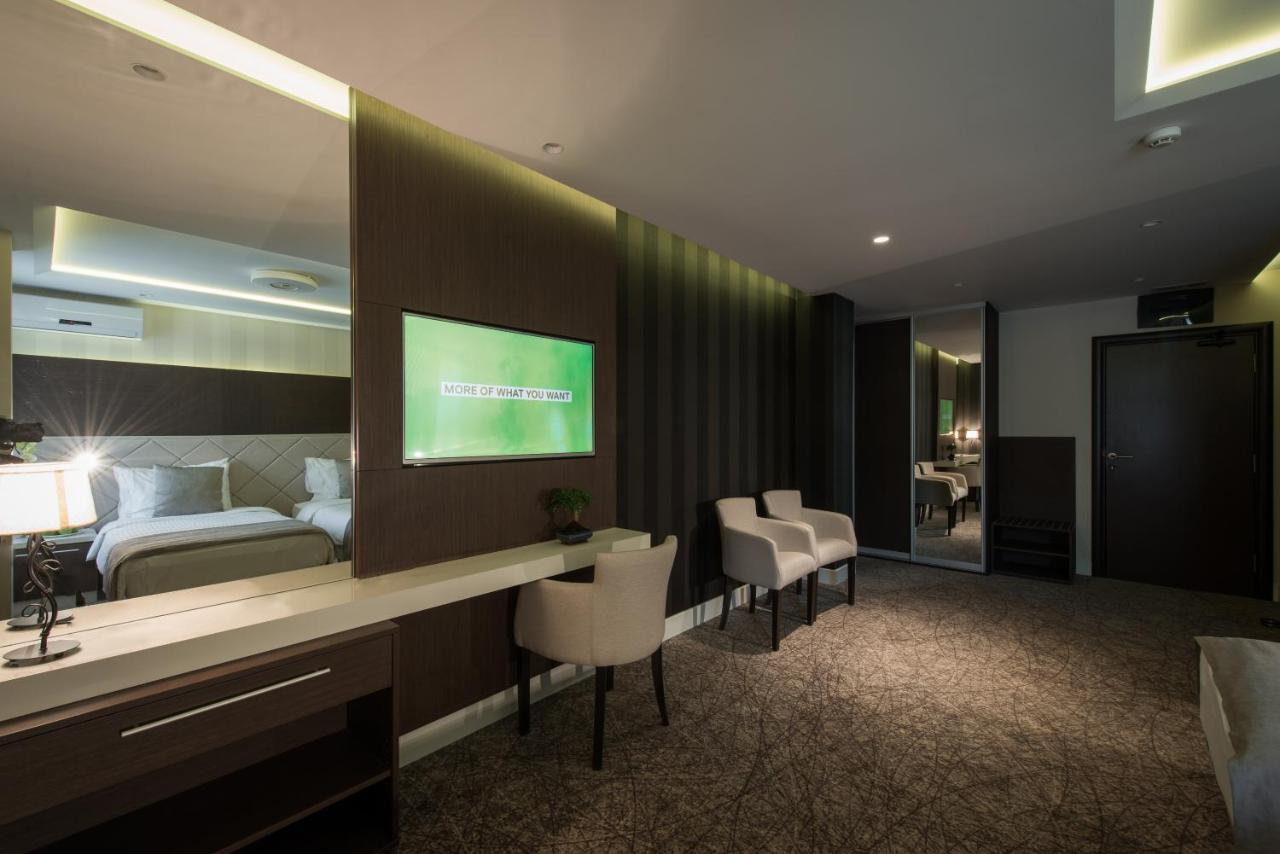 Garni Hotel Aveny Čačak المظهر الخارجي الصورة