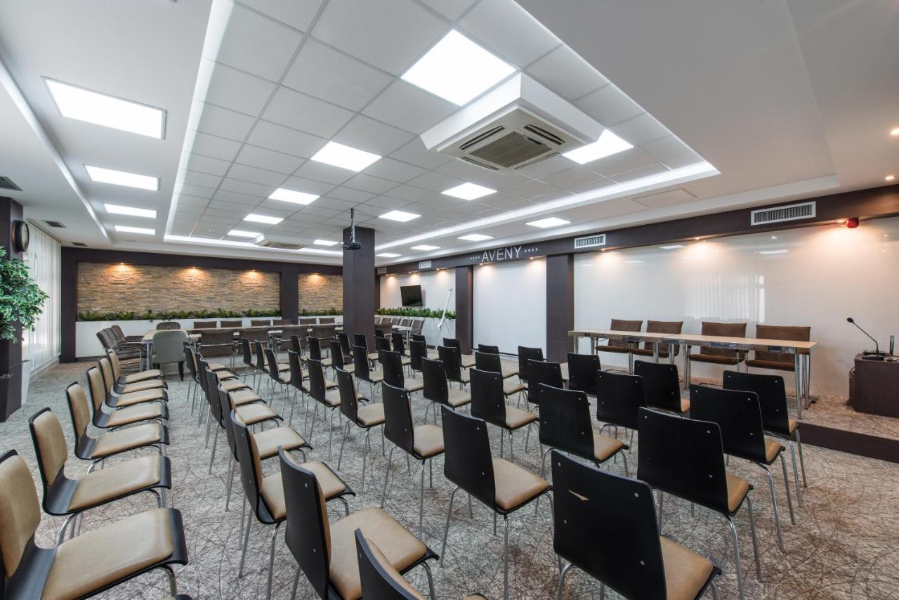 Garni Hotel Aveny Čačak المظهر الخارجي الصورة