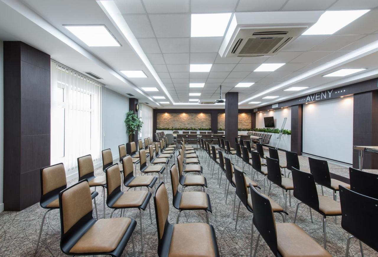 Garni Hotel Aveny Čačak المظهر الخارجي الصورة
